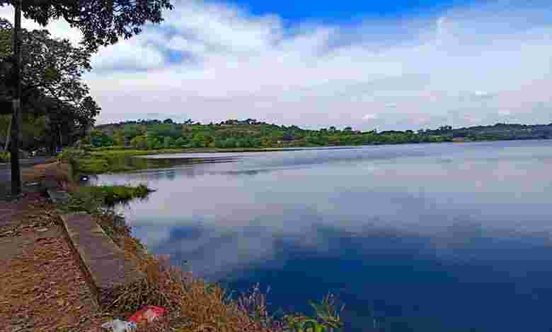 Carambolim Lake