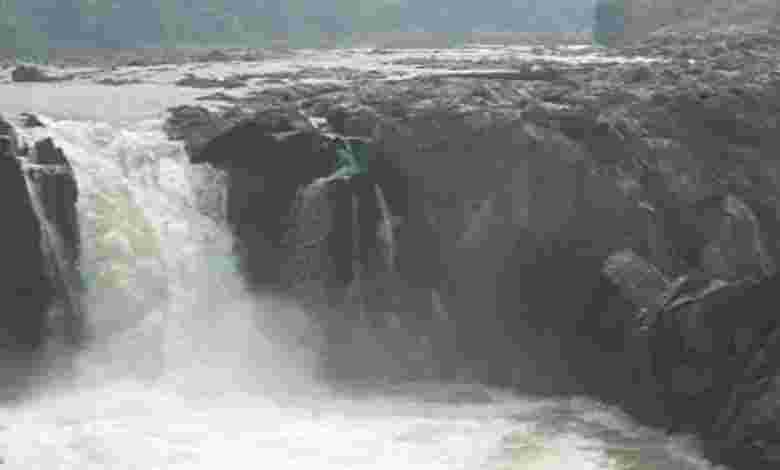 Dhuandhar Falls, Madhya Pradesh