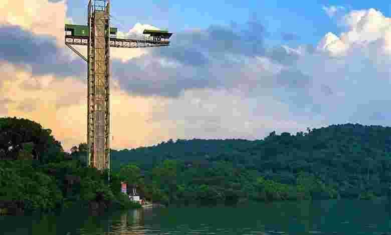 Mayem Lake